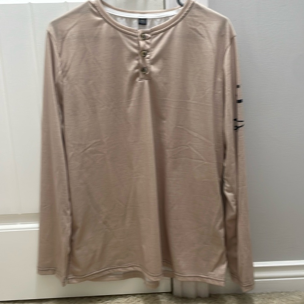 3/$15 NWOT men’s long sleeve shirt large